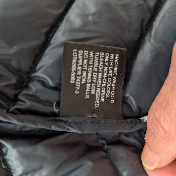 Packable premium down puffer jacket with hidden hood - Picture 7 of 7